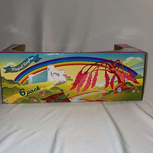 Magical Kingdom Unicorn Figurines 6 Pack - Picture 7 of 9